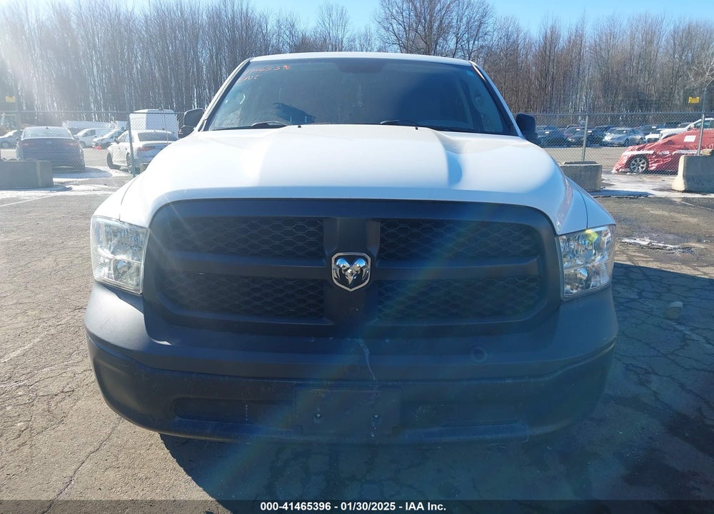 2019 RAM 1500 CLASSIC VIN: 1C6RR7FG5KS597588