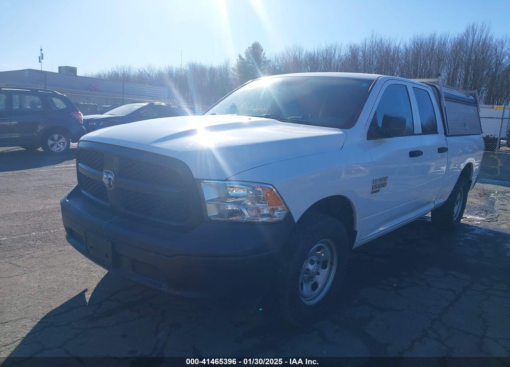 2019 RAM 1500 CLASSIC VIN: 1C6RR7FG5KS597588