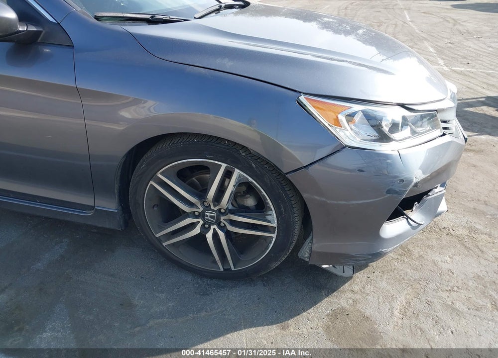 2017 HONDA ACCORD SEDAN VIN: 1HGCR2F58HA155209