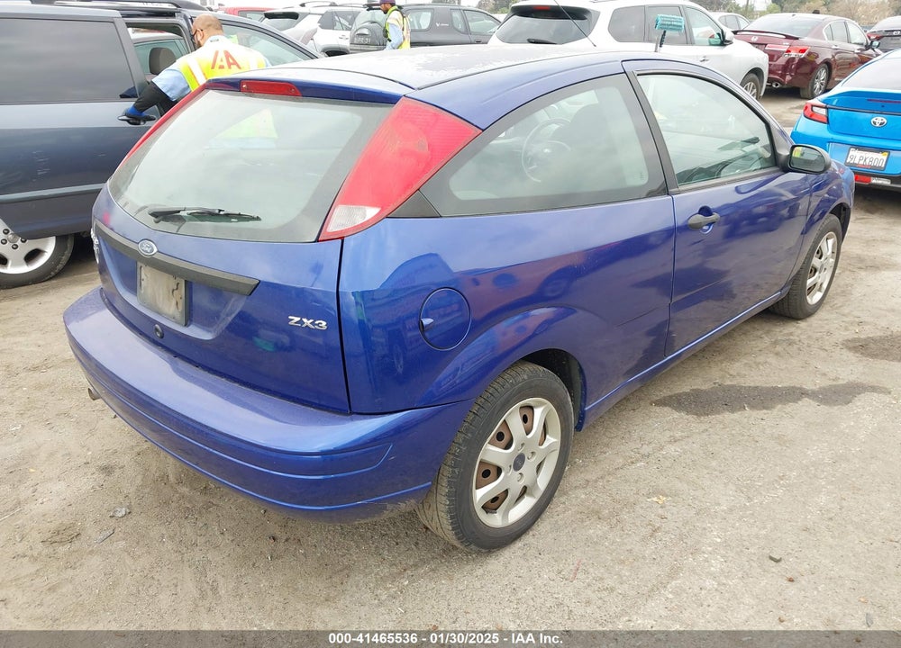 2005 FORD FOCUS ZX3 VIN: 3FAFP31N45R110984