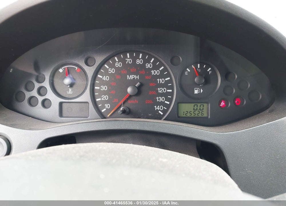 2005 FORD FOCUS ZX3 VIN: 3FAFP31N45R110984