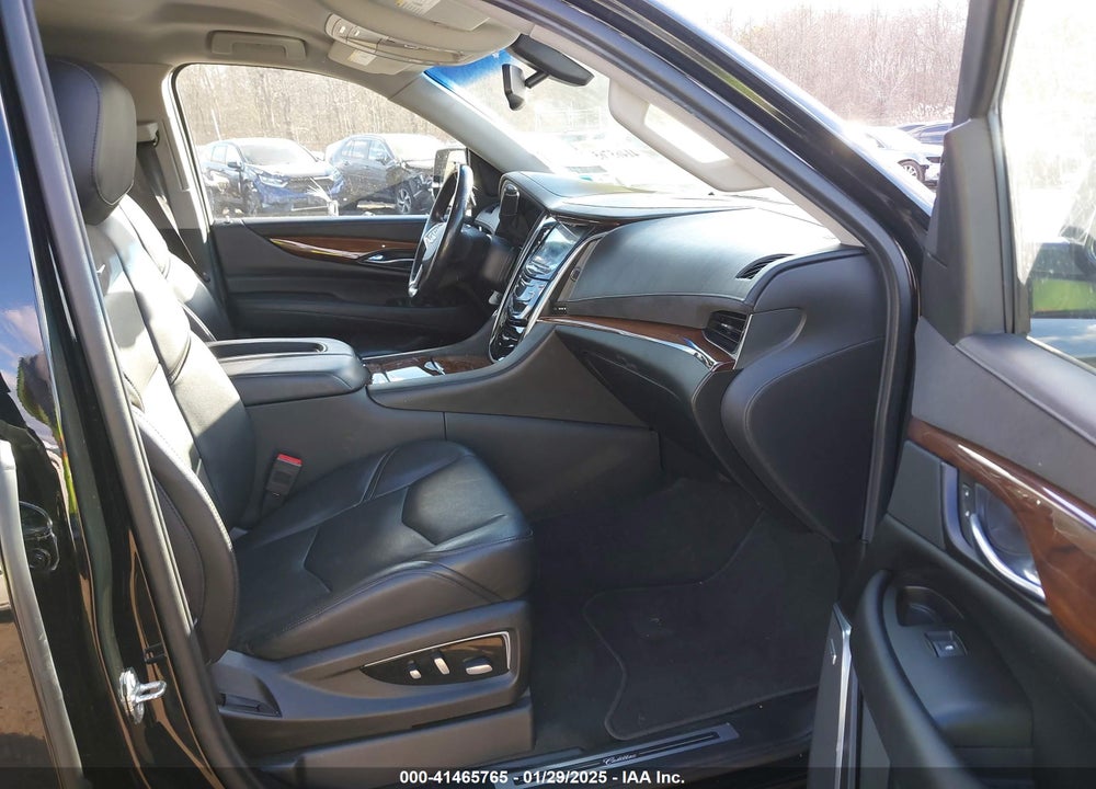 2020 CADILLAC ESCALADE ESV 4WD VIN: 1GYS4GKJ2LR270689