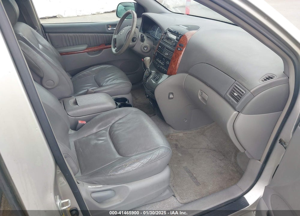2004 TOYOTA SIENNA XLE VIN: 5TDZA22C54S160837