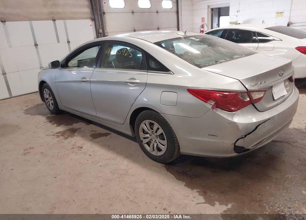 2011 HYUNDAI SONATA VIN: 5NPEB4AC8BH283088
