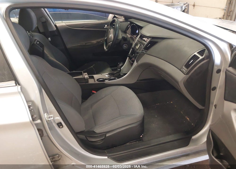 2011 HYUNDAI SONATA VIN: 5NPEB4AC8BH283088