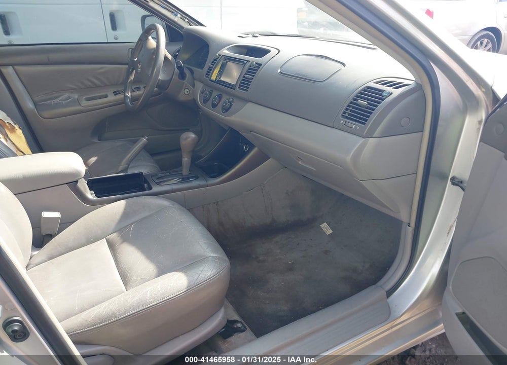 2002 TOYOTA CAMRY LE VIN: 4T1BE32K02U590234