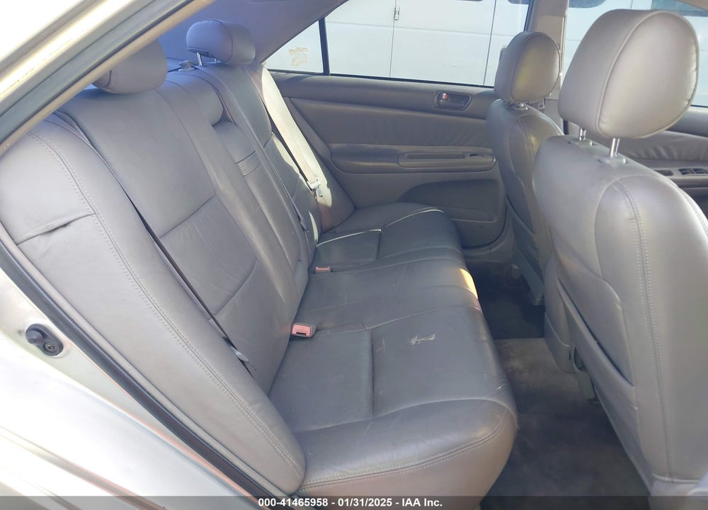 2002 TOYOTA CAMRY LE VIN: 4T1BE32K02U590234
