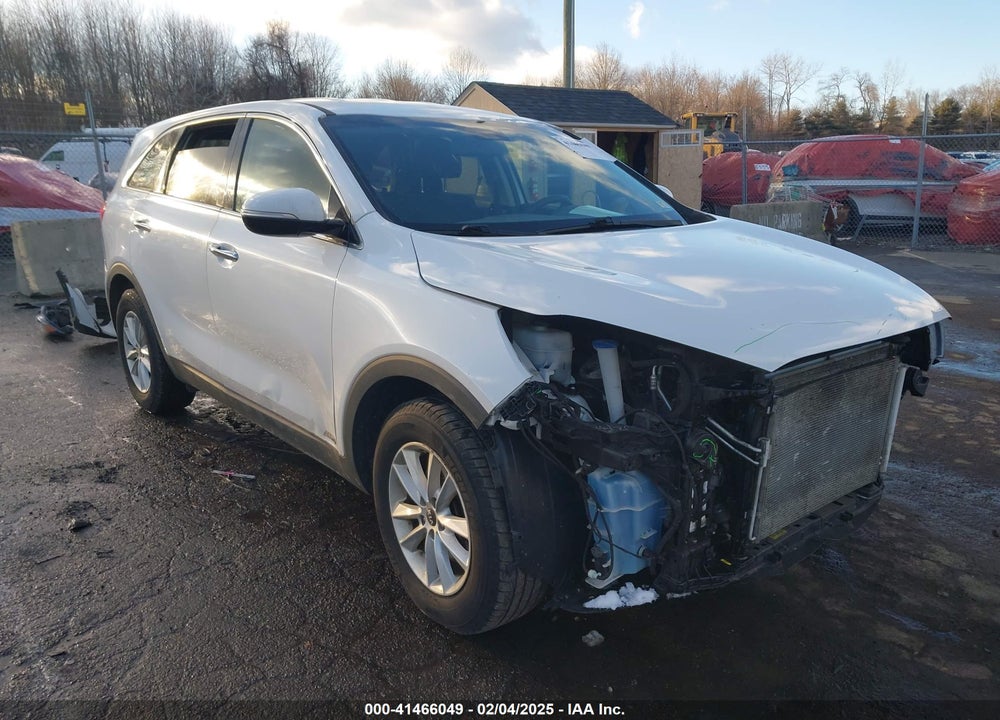 2019 KIA SORENTO 3.3L LX VIN: 5XYPGDA55KG487527