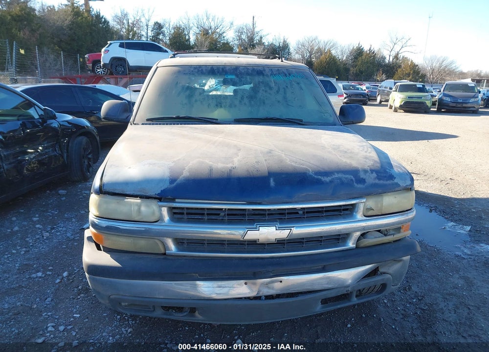 2002 CHEVROLET SUBURBAN 1500 LT VIN: 1GNEC16Z32J237983