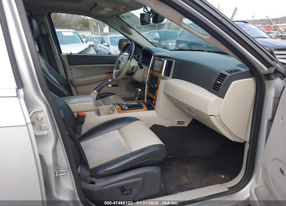 2009 JEEP GRAND CHEROKEE VIN: 1J8HR58P99C538725