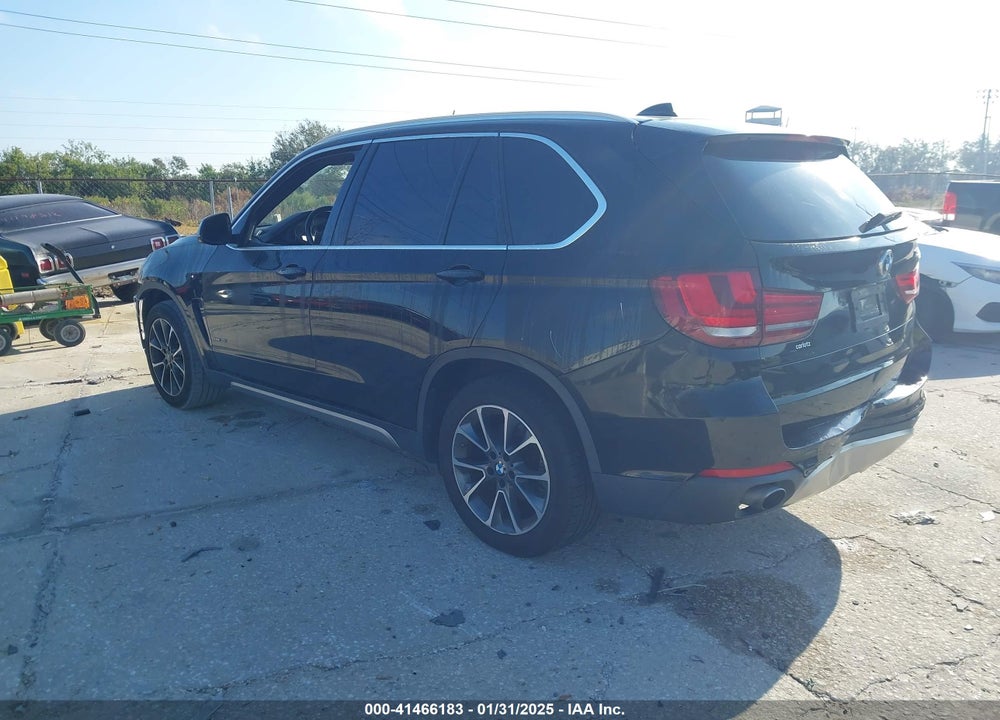2017 BMW X5 VIN: 5UXKR2C30H0W43216