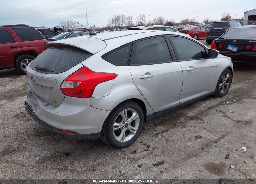 2014 FORD FOCUS VIN: 1FADP3K2XEL157382