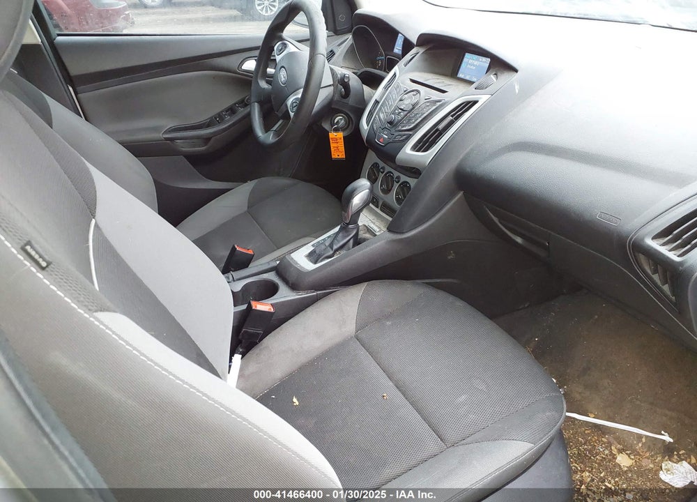 2014 FORD FOCUS VIN: 1FADP3K2XEL157382
