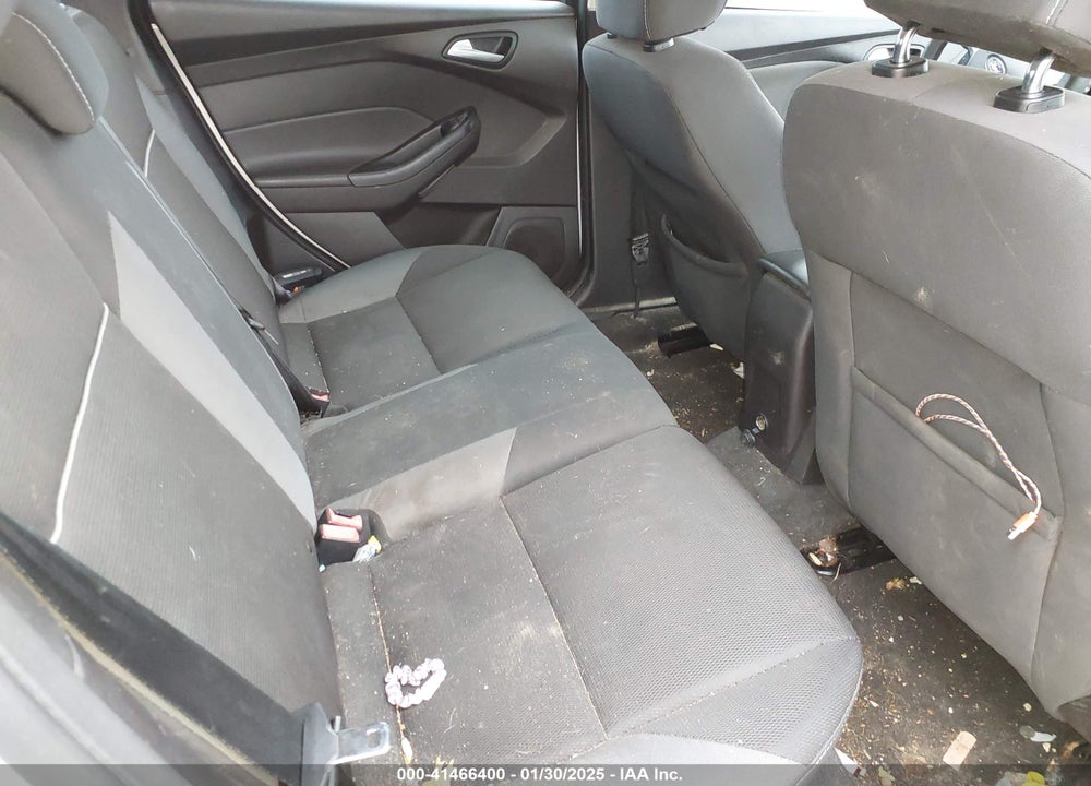 2014 FORD FOCUS VIN: 1FADP3K2XEL157382