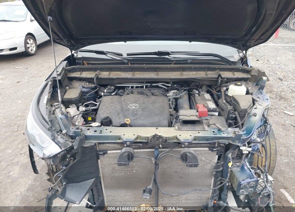 2022 TOYOTA HIGHLANDER XLE VIN: 5TDGZRBH8NS195510
