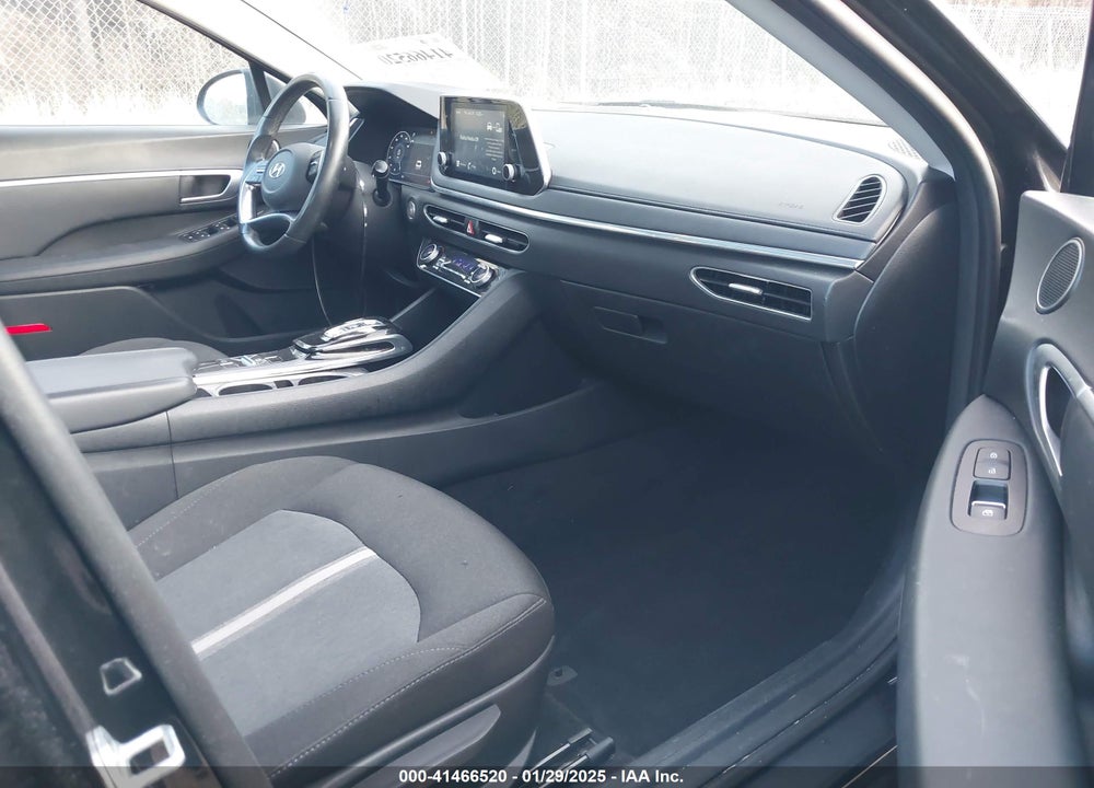 2020 HYUNDAI SONATA VIN: 5NPEF4JA1LH029372