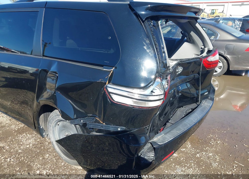 2015 TOYOTA SIENNA VIN: 5TDYK3DC8FS607028