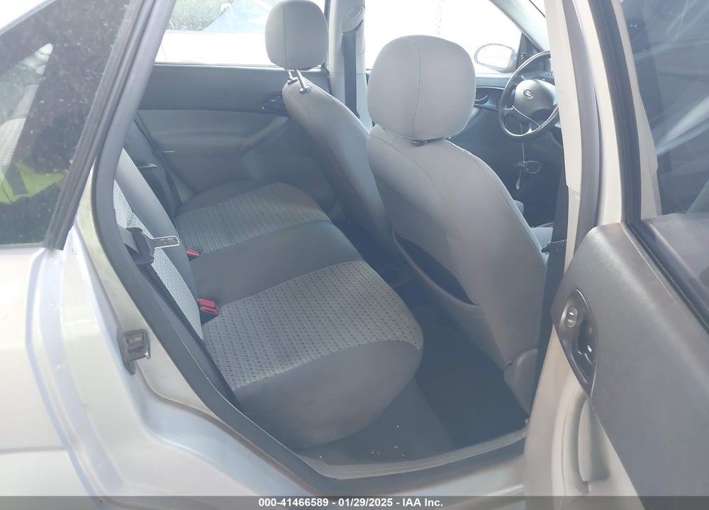 2006 FORD FOCUS VIN: 1FAFP34N26W203660