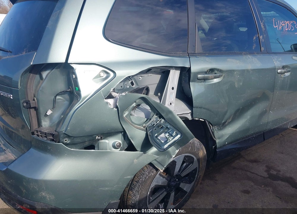 2018 SUBARU FORESTER 2.5I PREMIUM VIN: JF2SJAEC5JH613346