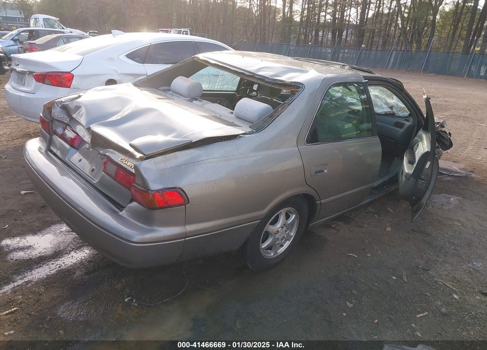 1998 TOYOTA CAMRY LE VIN: 4T1BG22K9WU338993