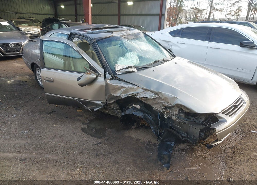 1998 TOYOTA CAMRY LE VIN: 4T1BG22K9WU338993