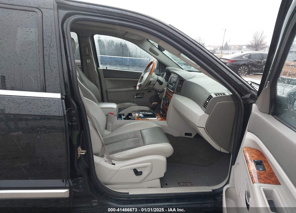 2006 JEEP GRAND CHEROKEE OVERLAND VIN: 1J8HR68296C308382