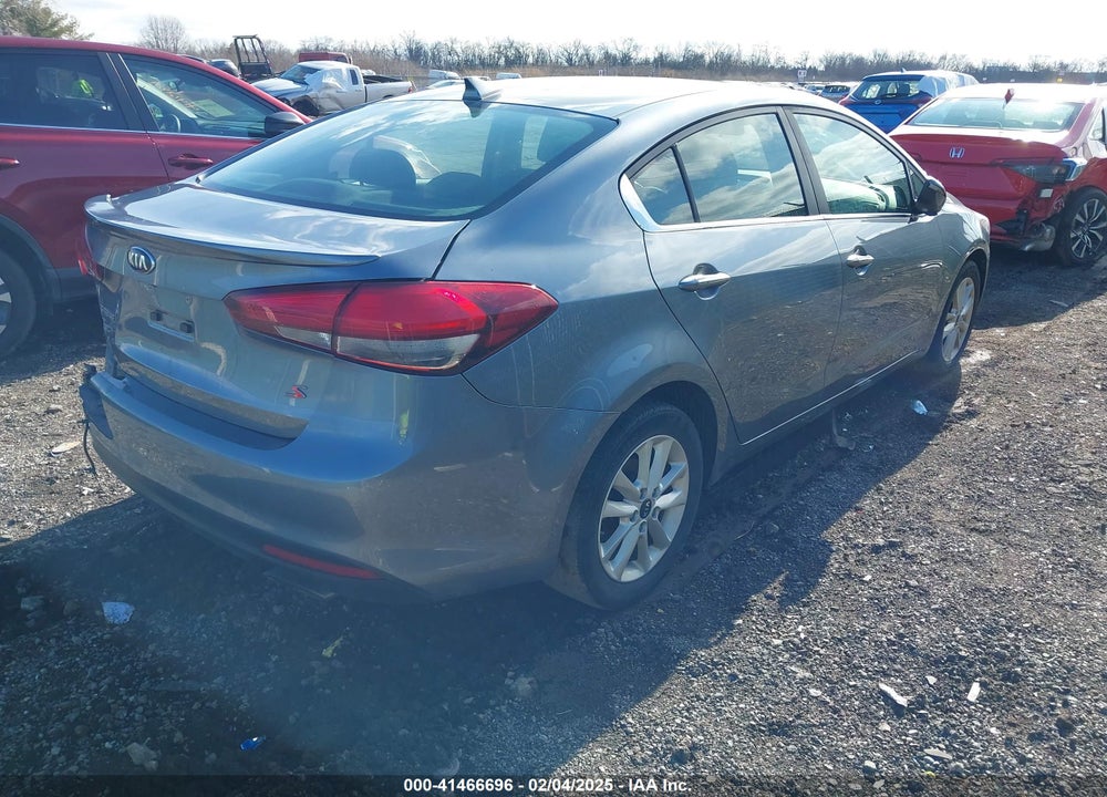 2017 KIA FORTE S VIN: 3KPFL4A73HE044078