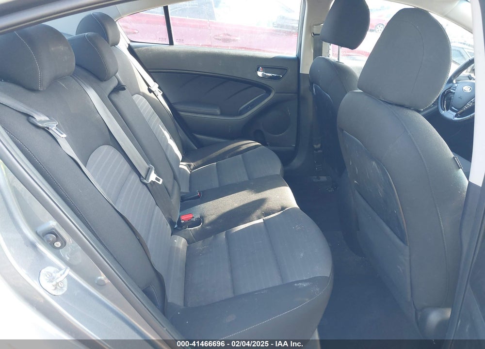 2017 KIA FORTE S VIN: 3KPFL4A73HE044078