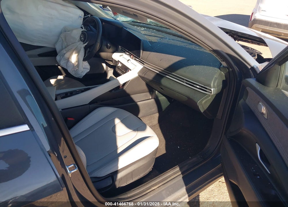 2024 HYUNDAI ELANTRA LIMITED VIN: KMHLP4DG3RU814216
