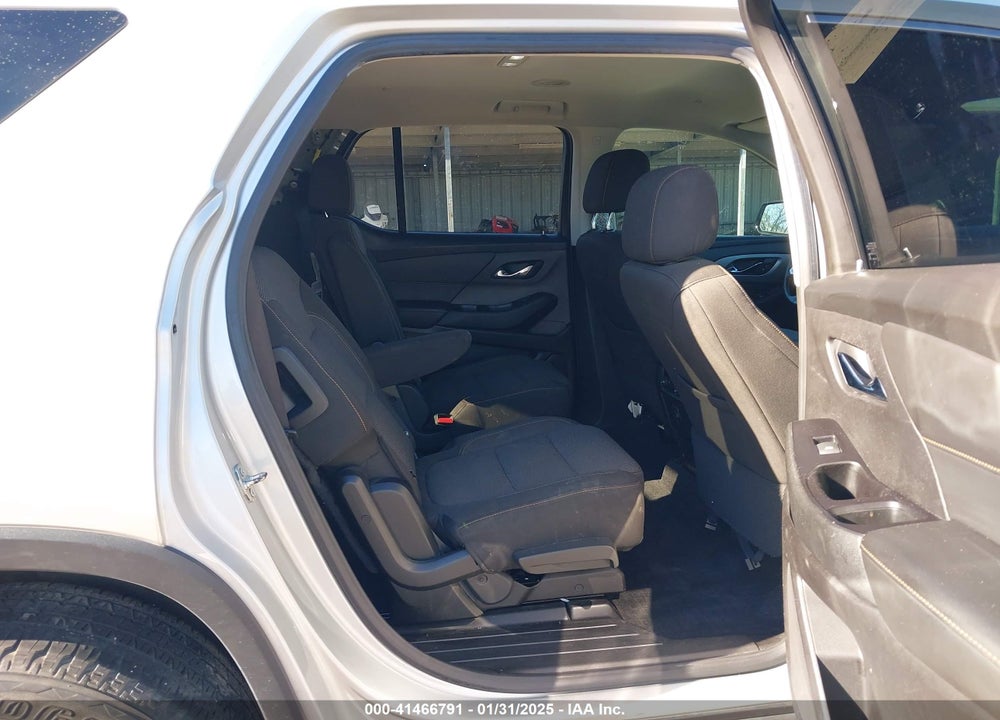 2020 CHEVROLET TRAVERSE FWD LT CLOTH VIN: 1GNERGKWXLJ107617