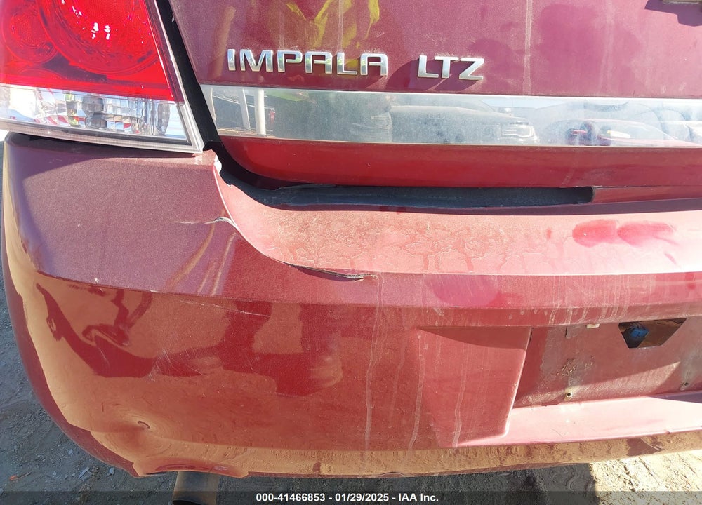 2011 CHEVROLET IMPALA LTZ VIN: 2G1WC5EM8B1214986