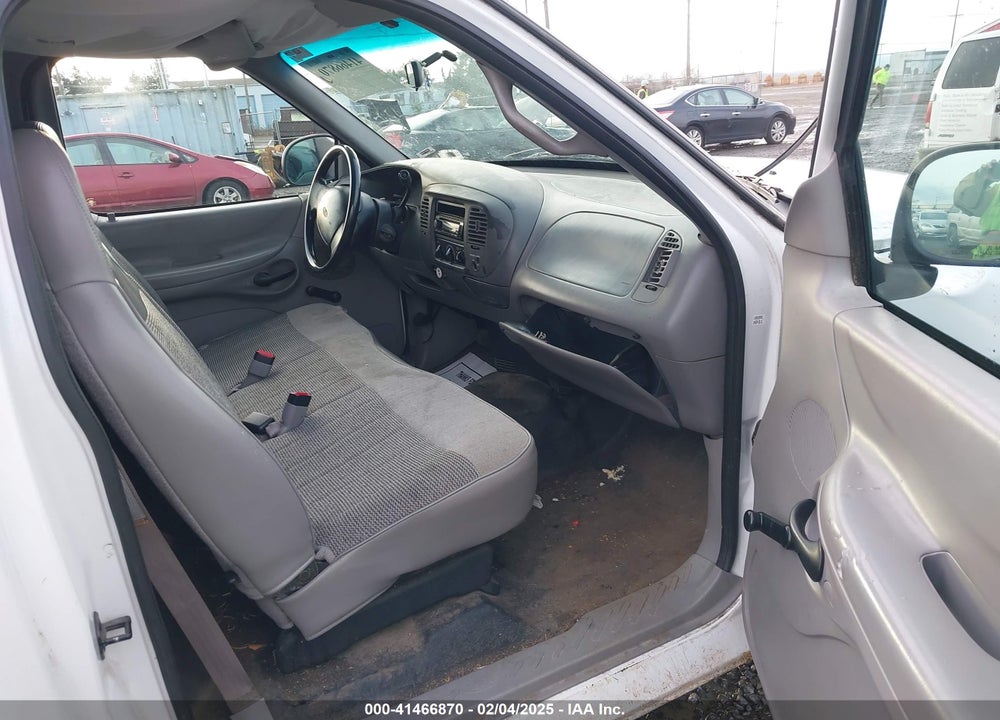 1998 FORD F-150 STANDARD/XL/XLT VIN: 2FTZF1729WCA10384