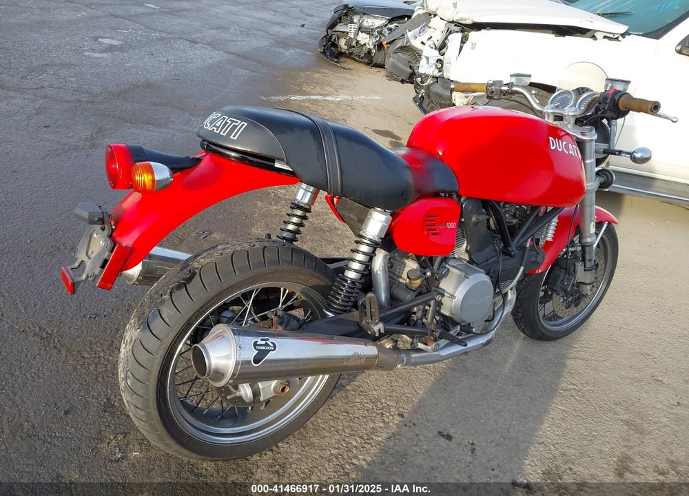 2007 DUCATI SPORTCLASSIC SPORT1000 VIN: ZDM1WABP07B008590