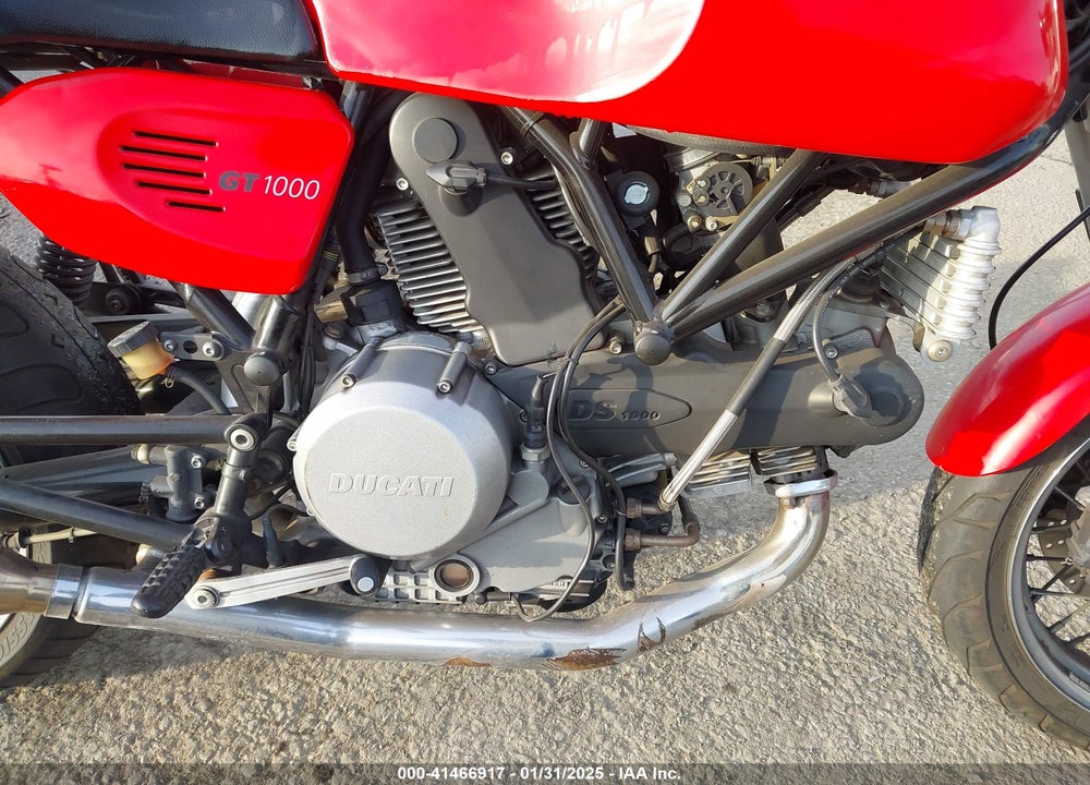 2007 DUCATI SPORTCLASSIC SPORT1000 VIN: ZDM1WABP07B008590