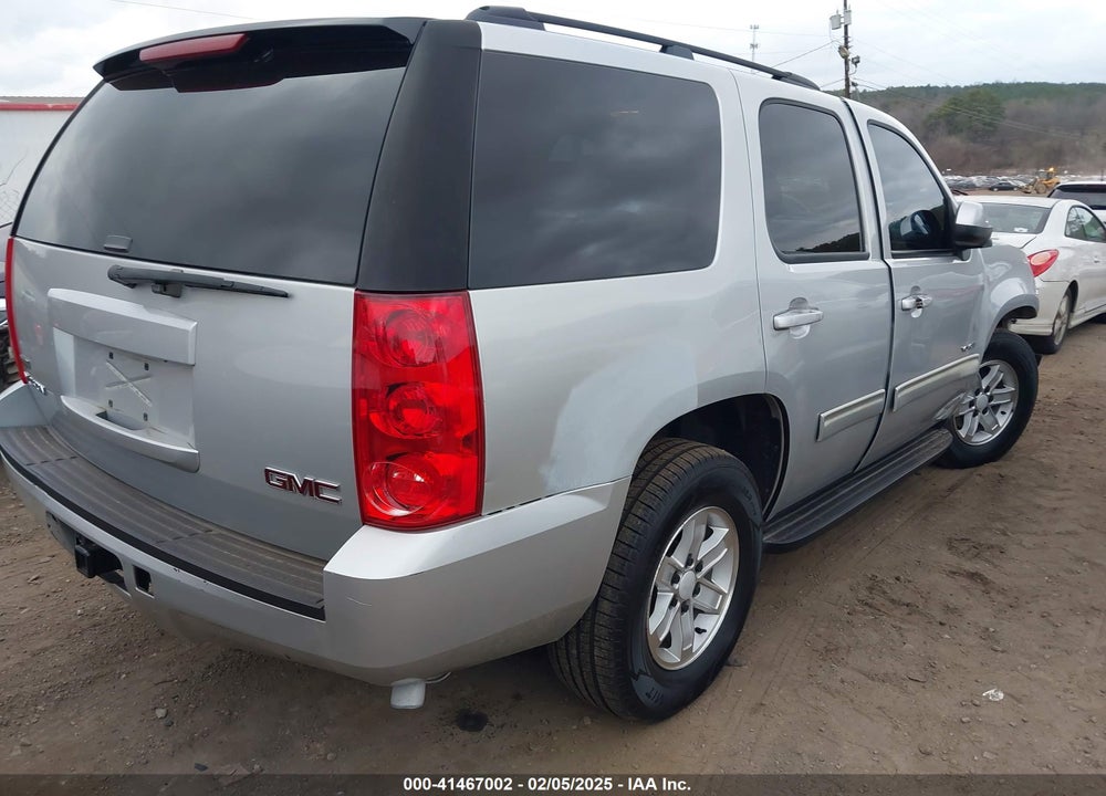 2010 GMC YUKON SLE VIN: 1GKMCAE35AR186816