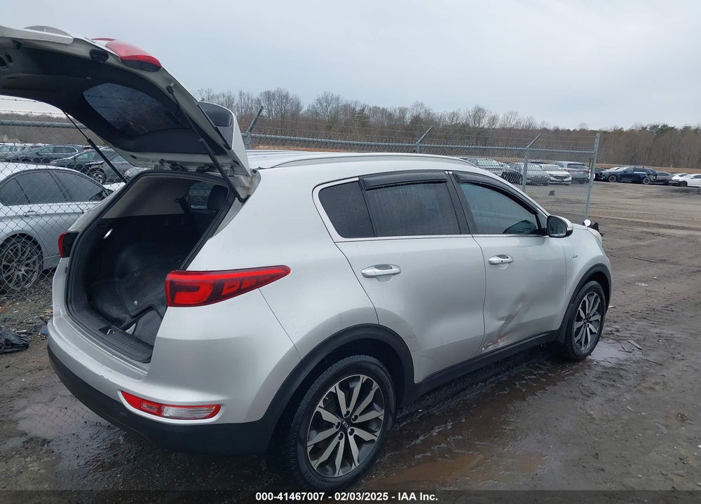 2018 KIA SPORTAGE EX VIN: KNDPNCAC0J7463100