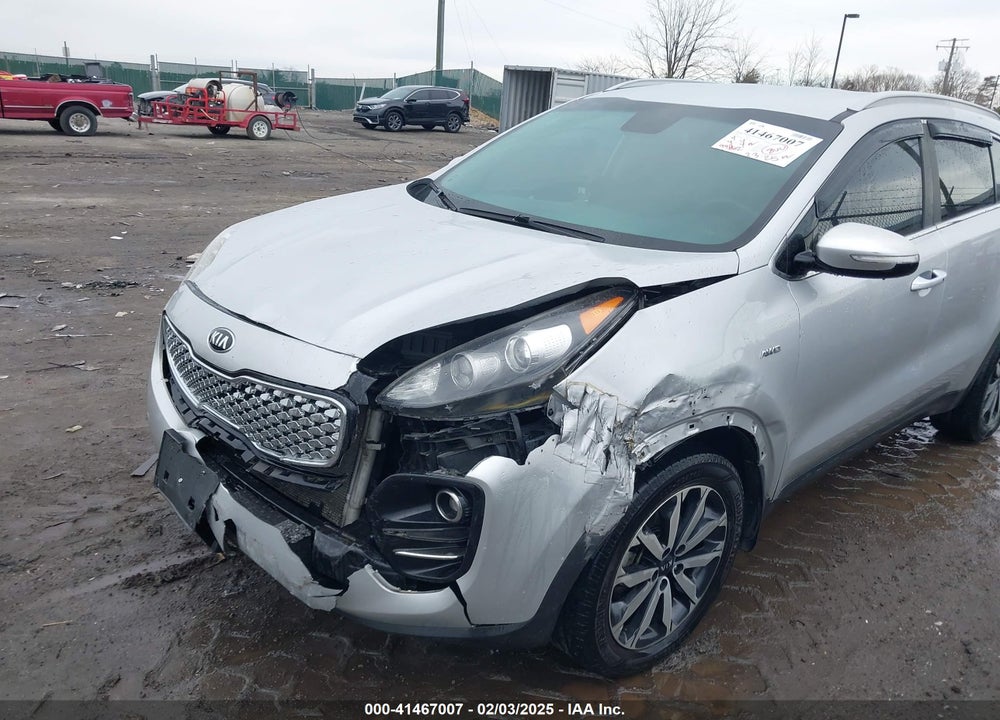 2018 KIA SPORTAGE EX VIN: KNDPNCAC0J7463100