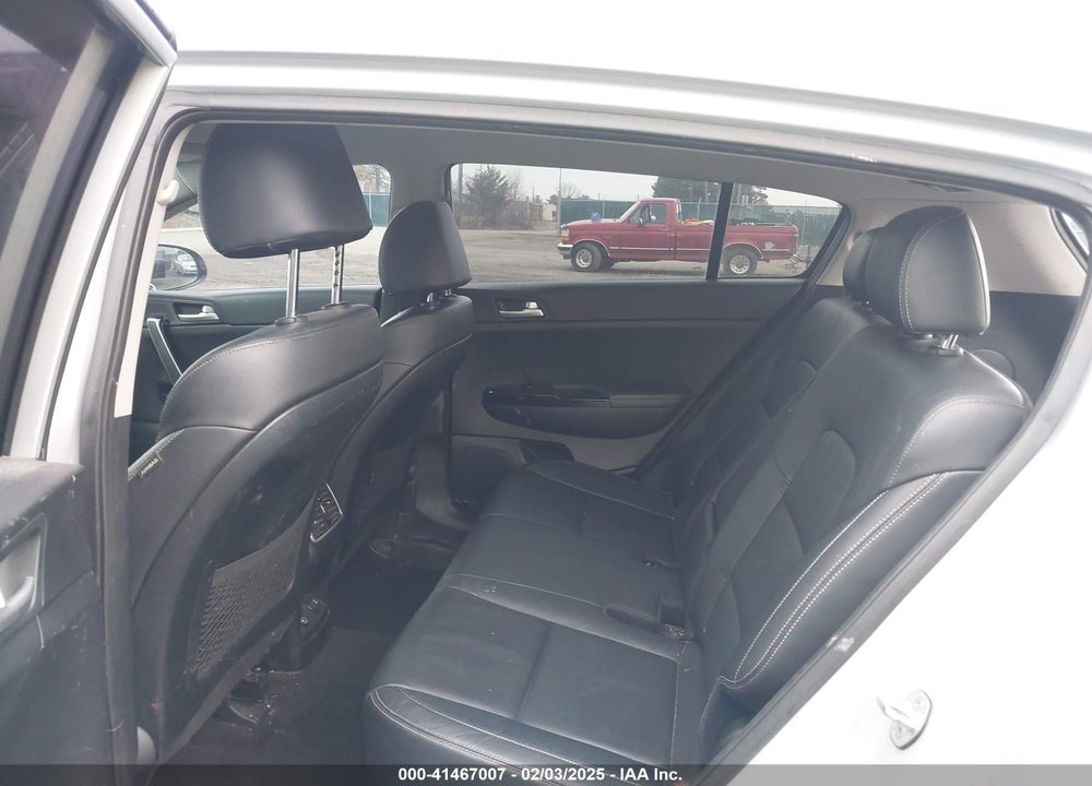 2018 KIA SPORTAGE EX VIN: KNDPNCAC0J7463100