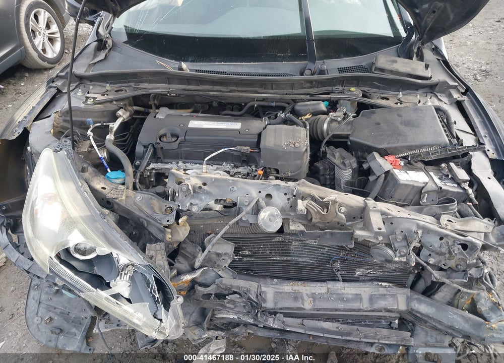 2015 HONDA ACCORD VIN: 1HGCR2F72FA242800