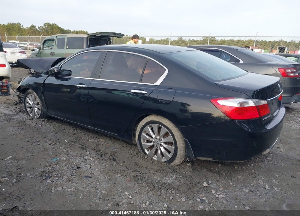 2015 HONDA ACCORD VIN: 1HGCR2F72FA242800