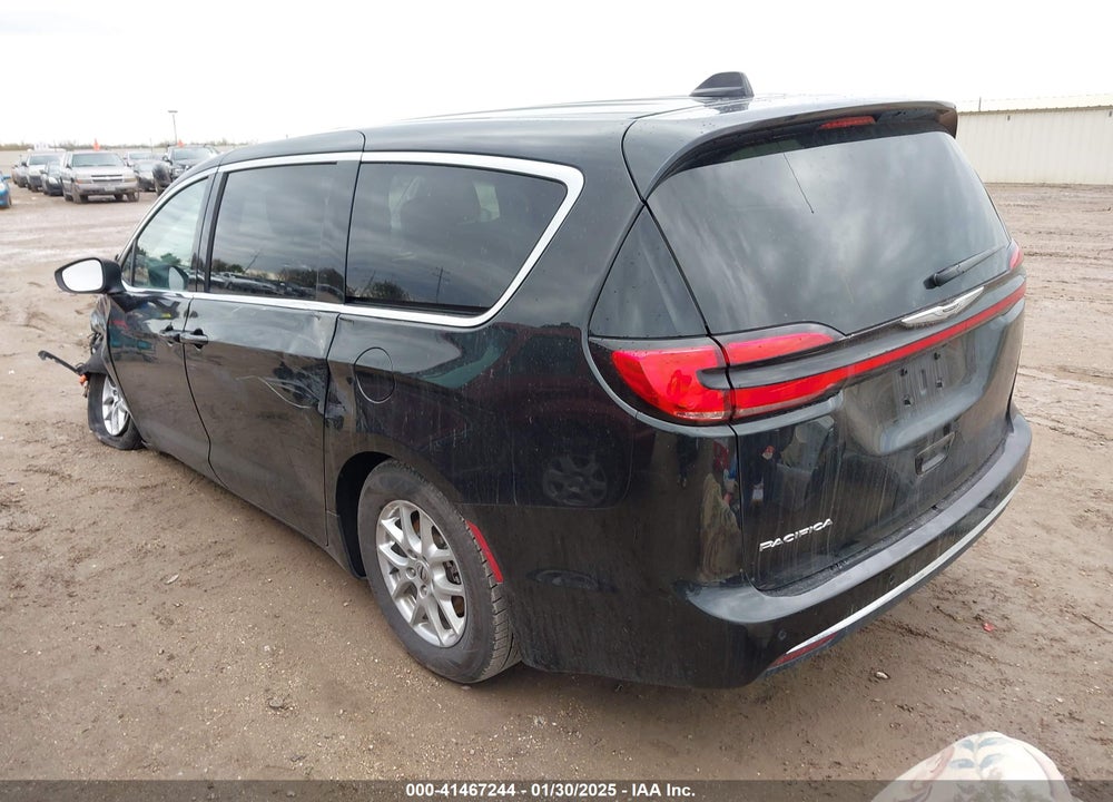 2023 CHRYSLER PACIFICA TOURING L VIN: 2C4RC1BG4PR625354
