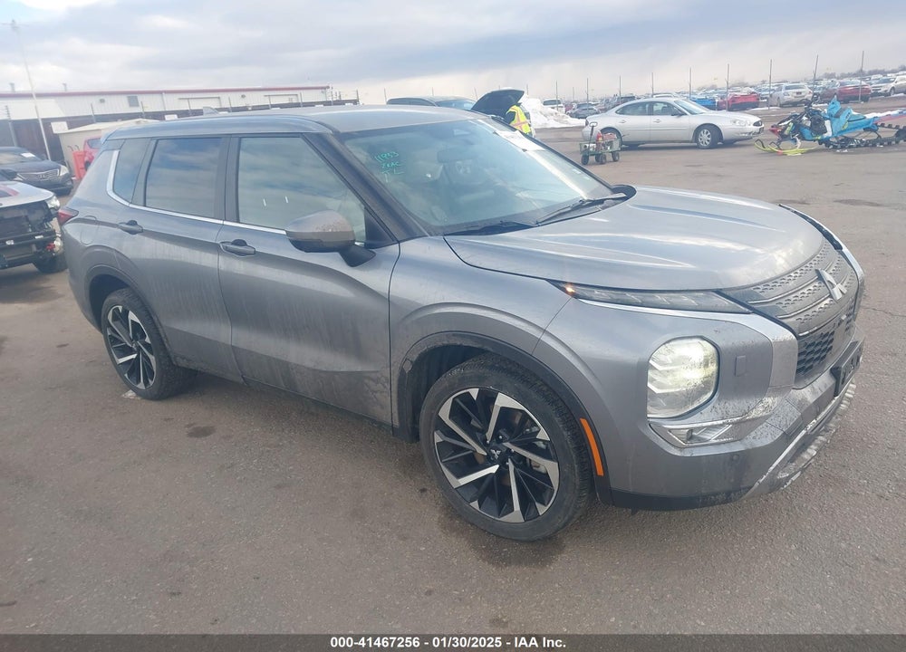 2024 MITSUBISHI OUTLANDER SE 2.5 S-AWC/SE BLACK EDITION S-AWC/SE BLACK EDITION W/PANO ROOF/SE RALLIART S-AWC VIN: JA4J4VA84RZ032835