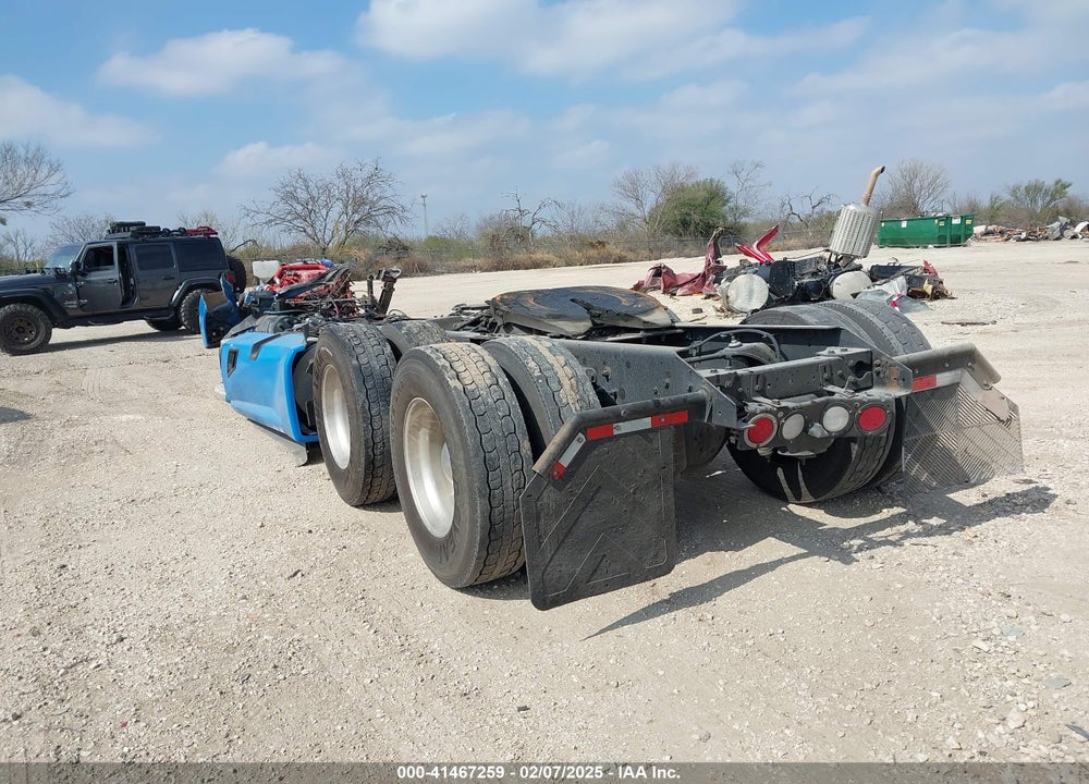 2020 KENWORTH T680 VIN: 1XKYD49X8LJ354365