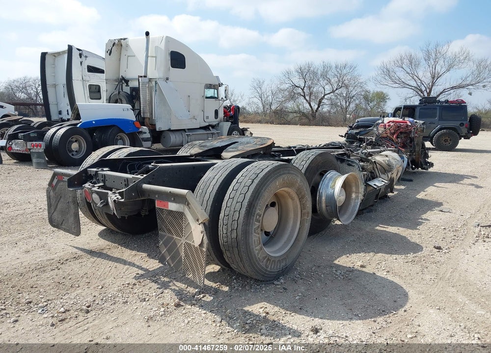 2020 KENWORTH T680 VIN: 1XKYD49X8LJ354365