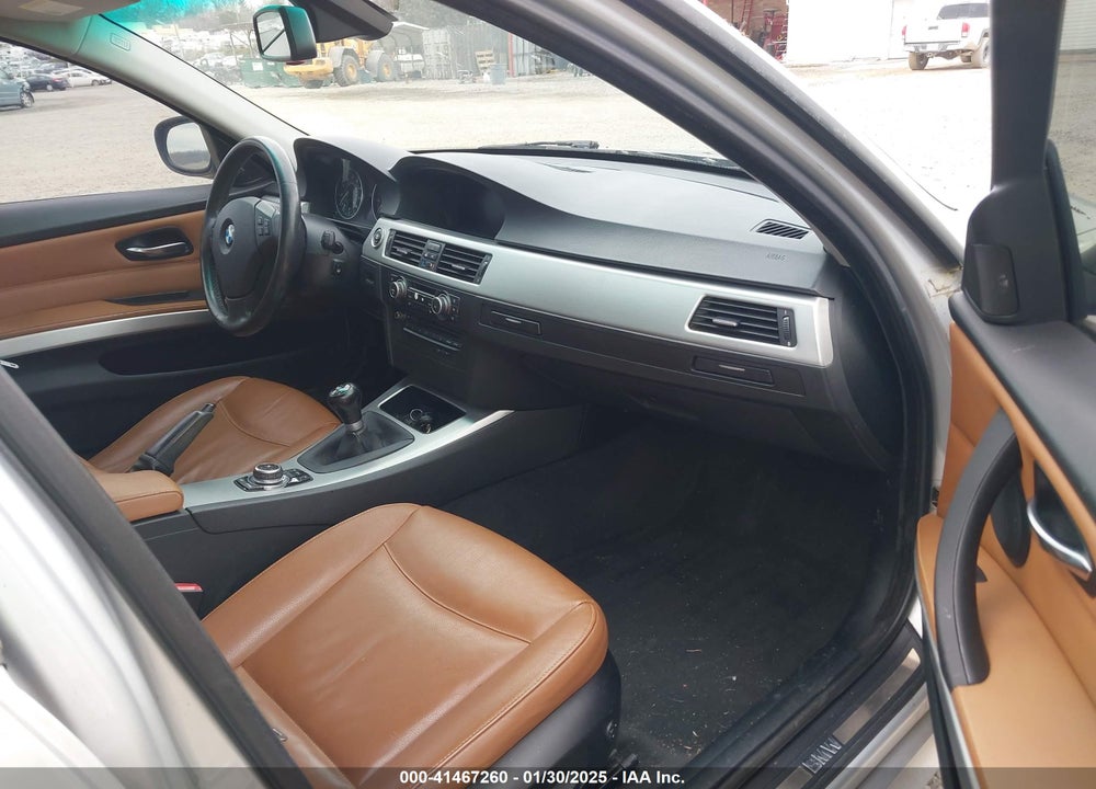 2010 BMW 328I VIN: WBAPH7C52AA171123