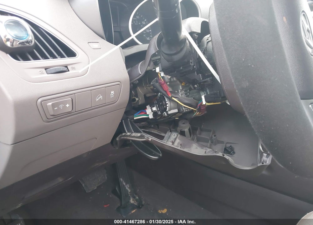 2012 HYUNDAI TUCSON GLS VIN: KM8JU3AC5CU506225