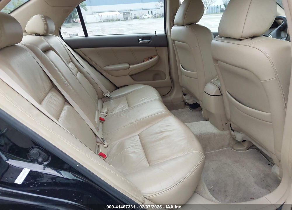 2004 HONDA ACCORD 3.0 EX VIN: 1HGCM66524A054196