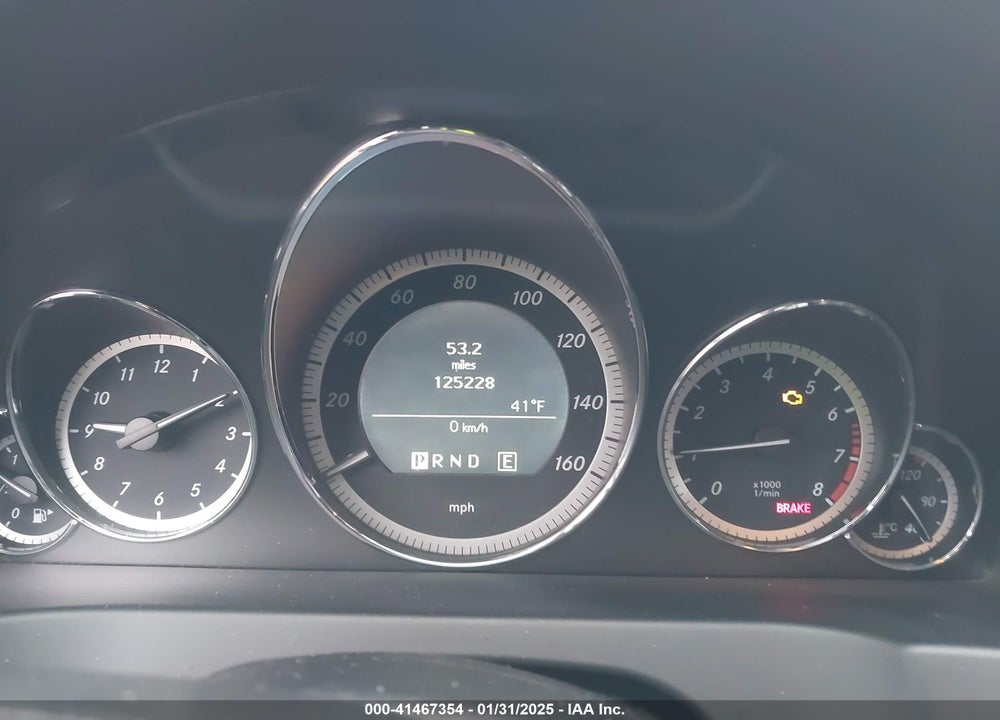 2011 MERCEDES-BENZ E 550 VIN: WDDKJ7CB2BF118827