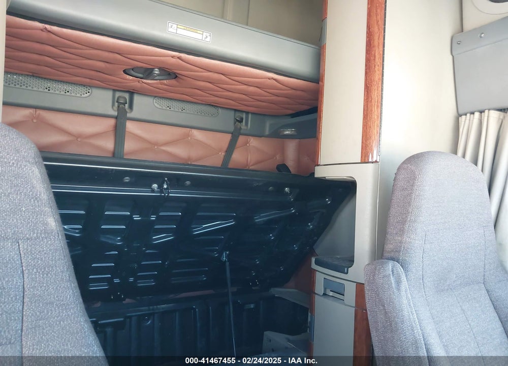 2016 FREIGHTLINER CASCADIA 125 VIN: 3AKJGLD17GSHM6278