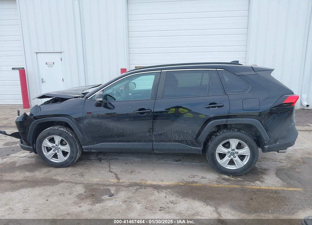 2019 TOYOTA RAV4 XLE VIN: 2T3P1RFV6KW043114